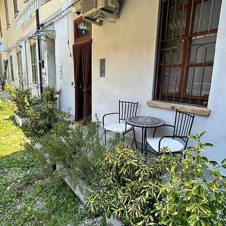 Casa Area *